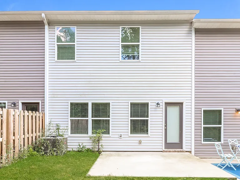 671 The Heights Ln — Photo 15