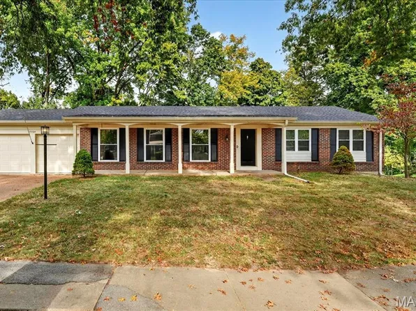 13104 Fourposter Ct, Saint Louis, MO 63146