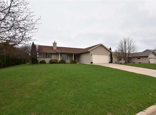 214 N 12th Ave, Winneconne, WI 54986