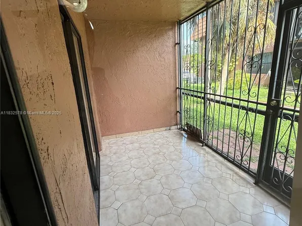 6515 W 27th Ct #49-12, Hialeah, FL 33016