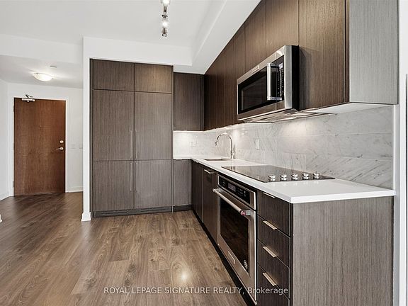 3rd image of 38 Iannuzzi St #1512
