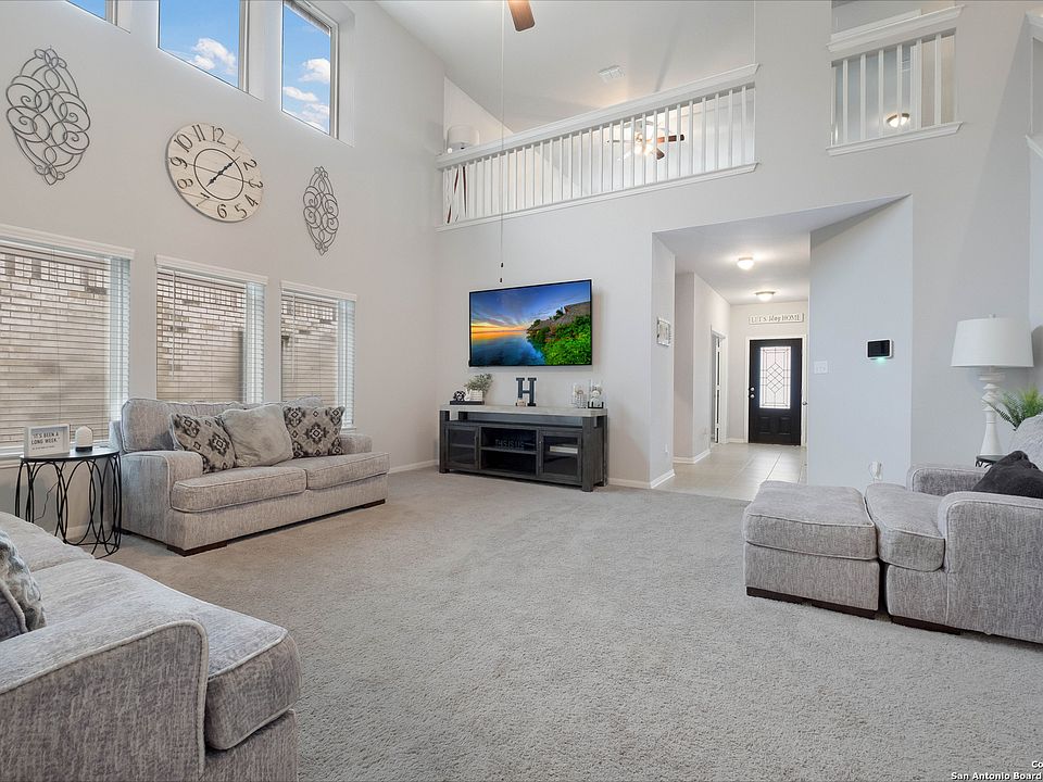 1st image of 8915 PORTOBELLO WAY