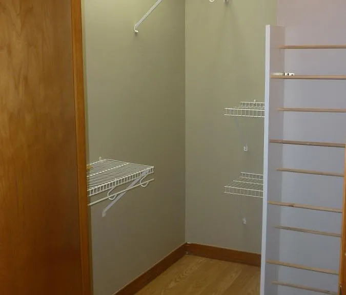 mst br closet