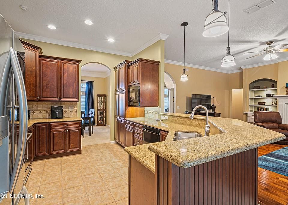 1st image of 11334 Landing Estates Dr