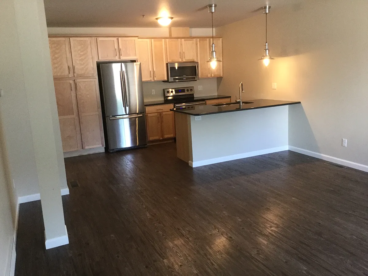 Building Photo - 1612 C St SW #11