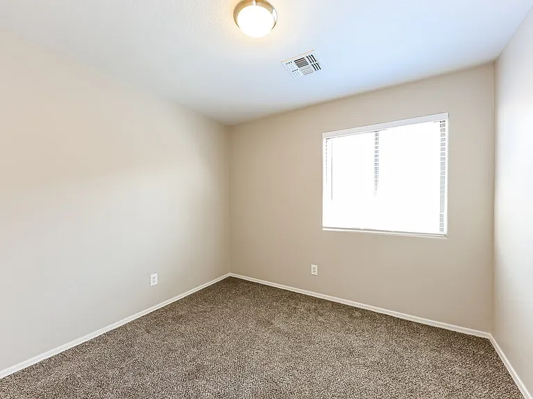 6054 W Jones Ave — Photo 13