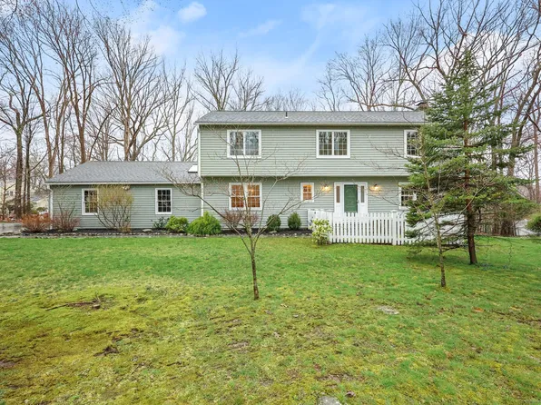 31 Stirrup Place, Wilton, CT 06897