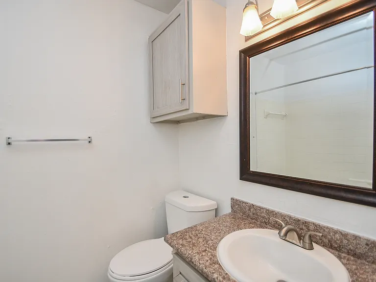 7637 Harwin — Photo 20