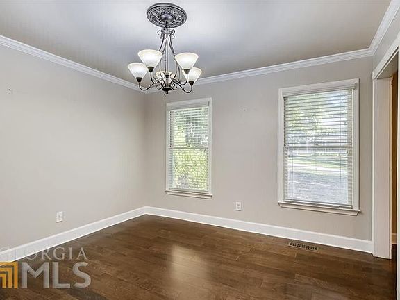 3rd image of 2050 Hardwood Cir SW