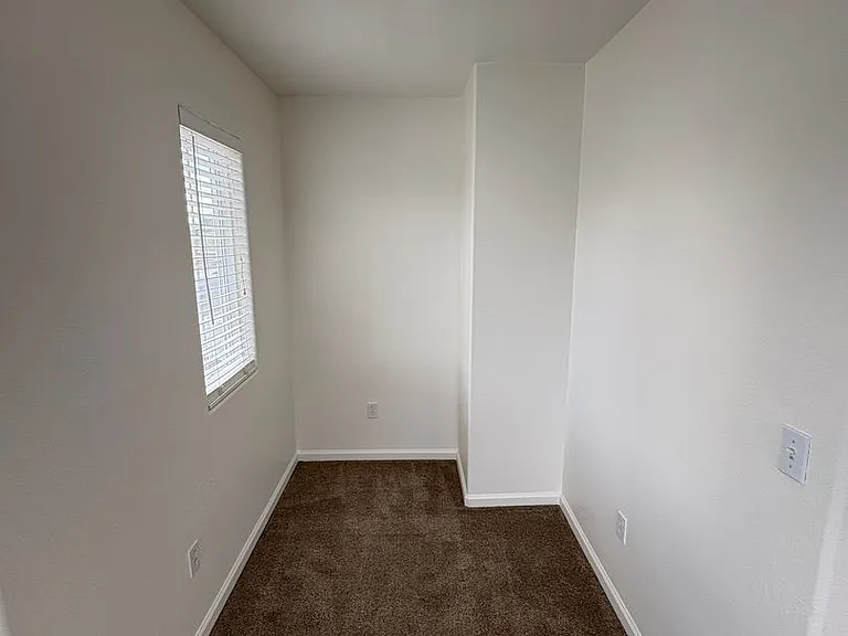 5928 W Whitley Ave — Photo 36