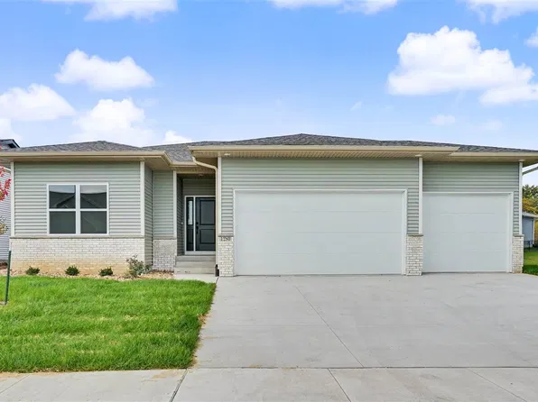 1280 Sand Prairie Dr, Iowa City, IA 52240