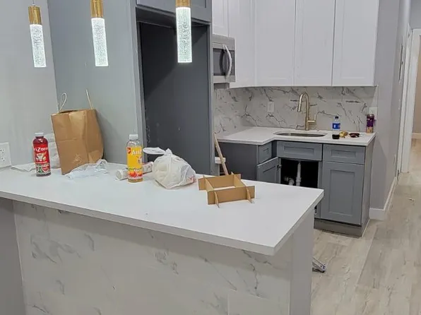 85 Zabriskie Street image 1 of 6