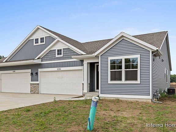 3rd image of 12353 Hawley Dr #21