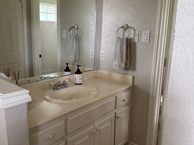 3569 Boxwood Dr — Photo 22