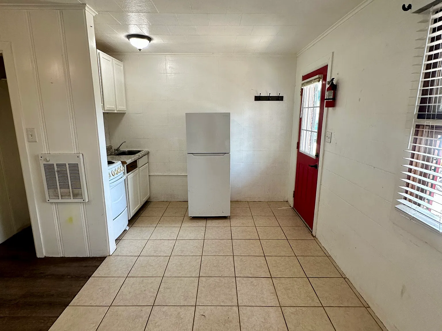 1 bed, 450 sqft, $795 — Photo 1