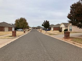 16420 Sequoyah Dr, Edmond, OK 73013