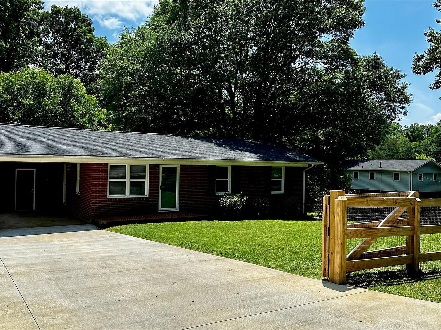 104 Gaddis Dr, Mount Holly, NC 28120 Zillow