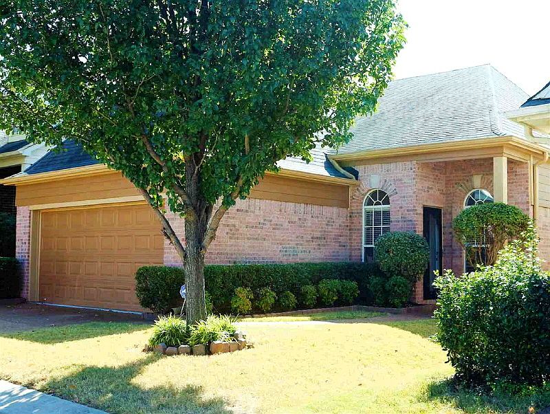 1st image of 9139 Berry Garden Cir