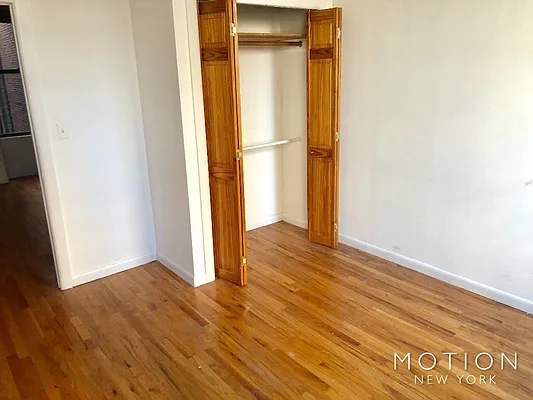 Rented by MOTION New York | media 9
