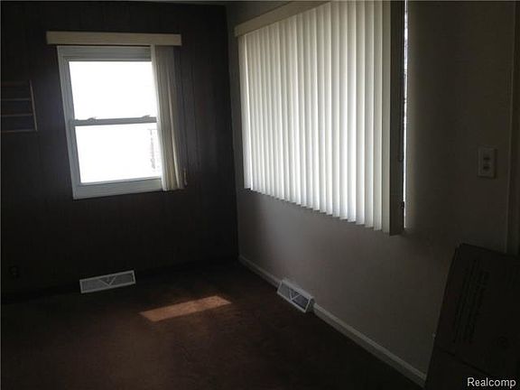 5th image of 4403 Culver St