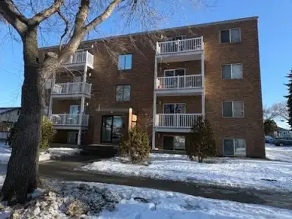 11825 71st St NW #102, Edmonton, AB T5B 1W4