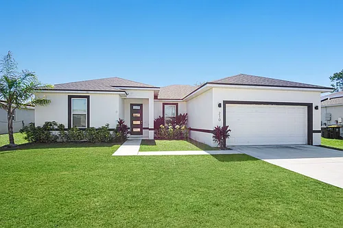 210 Goldenrod Ln Photo 1