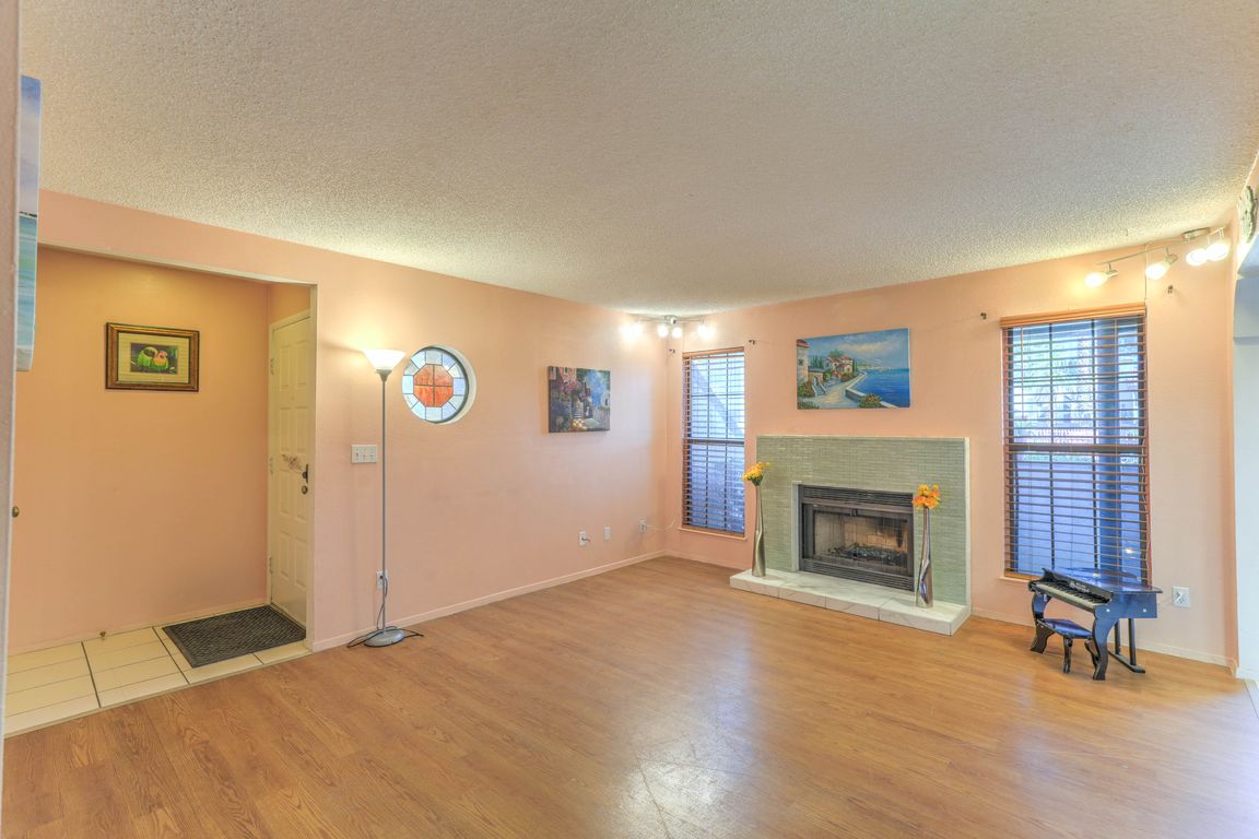 next background image