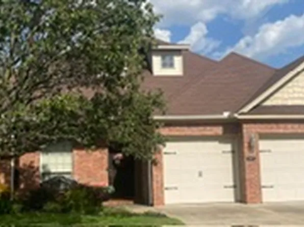 4005 SW Banbury Dr, Bentonville, AR 72713