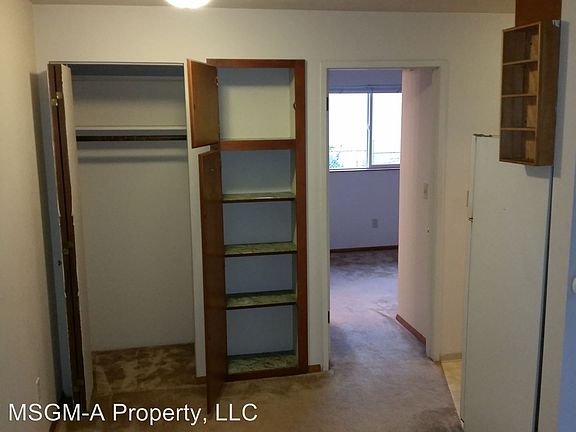 5th image of 14346 32nd Ave NE APT 6