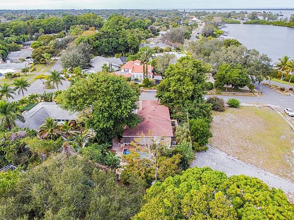 4th image of 5207 Harbor Rd