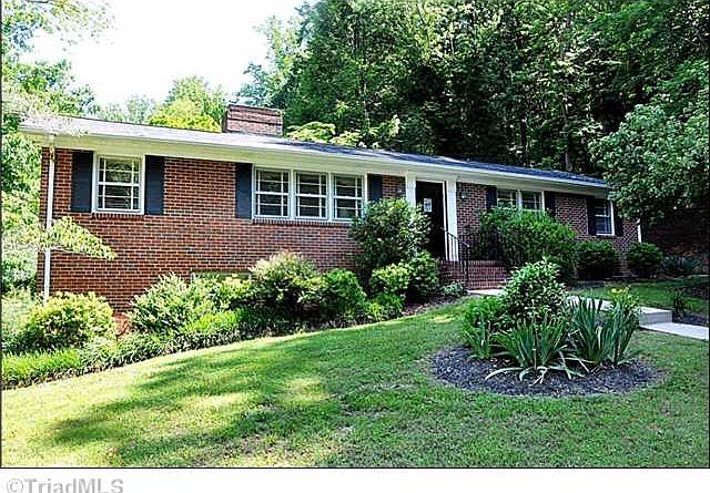 1st image of 2994 Marguerite Park Dr