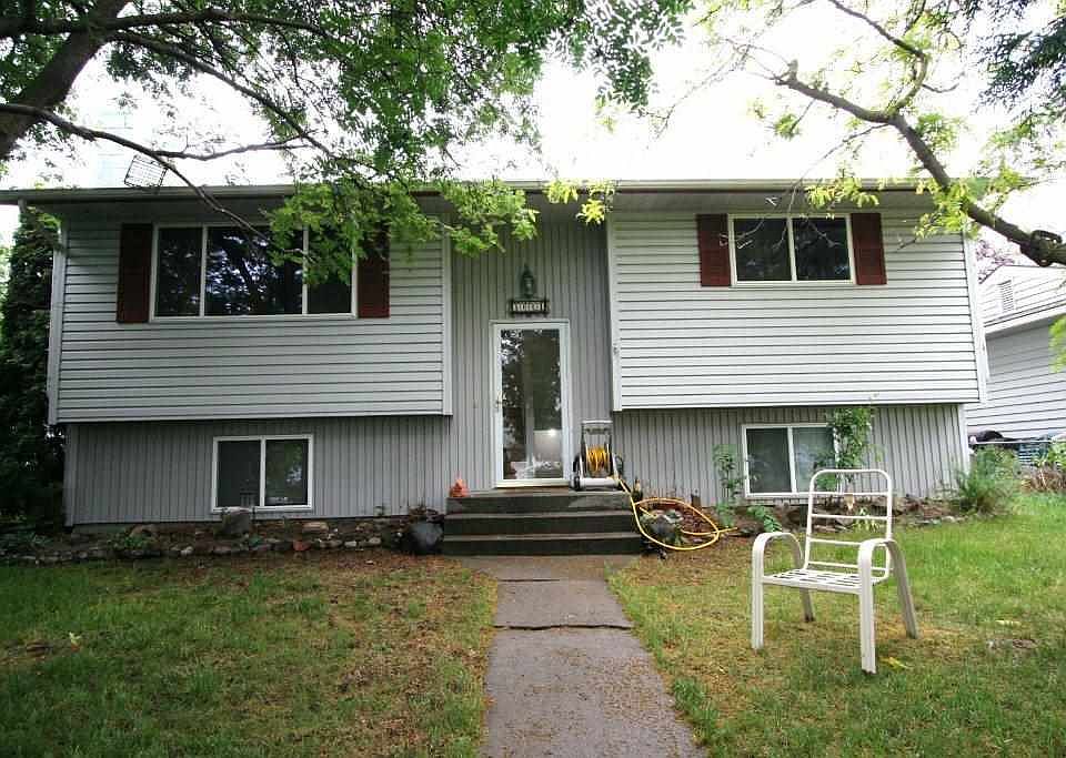 1st image of 3024 E Marshall Ave