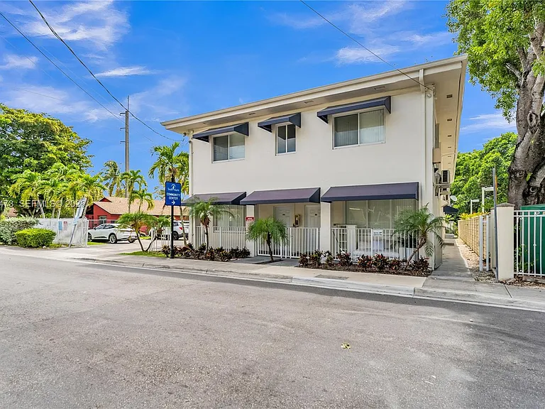 6647 SW 59th Pl #101 — Photo 14