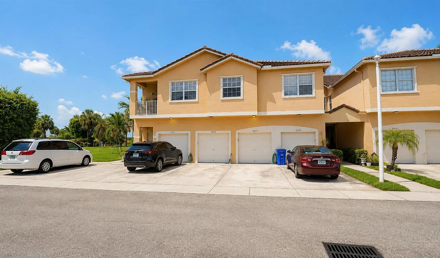 3 bed, 1417 sqft, $3,000 — Photo 2