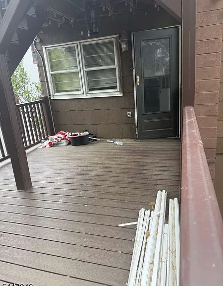 516 Jersey Ave — Photo 10