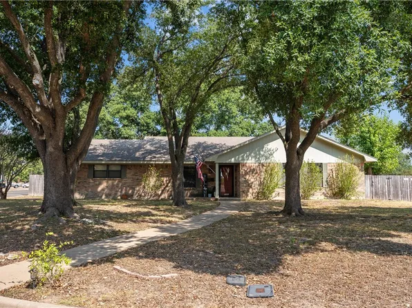 7041 Viking Dr, Waco, TX 76710