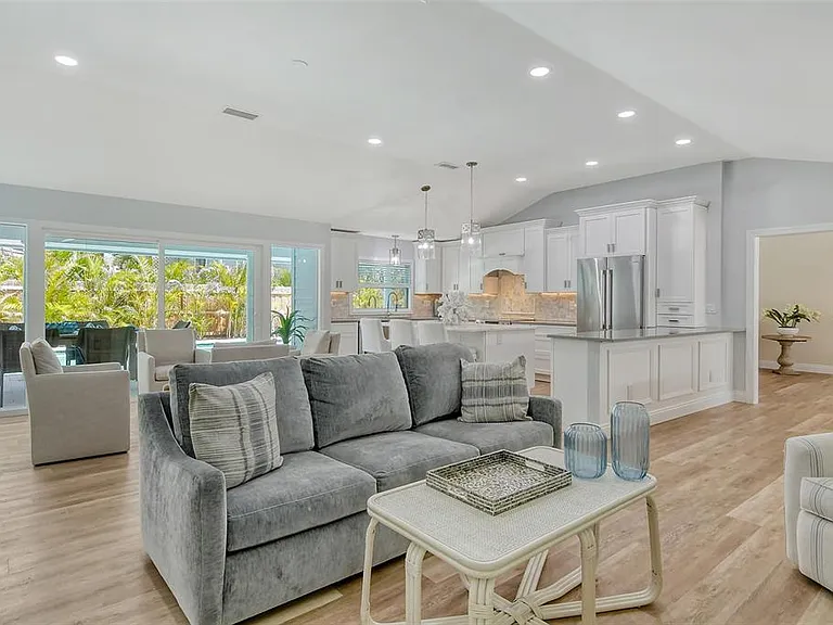 4852 Featherbed Ln — Photo 17