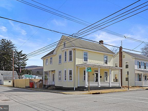 2nd image of 28 Chestnut St