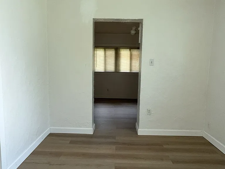 3038 W Tennyson Ave — Photo 15
