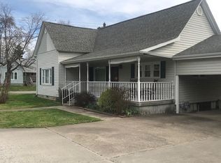 616 W Monroe St, Herrin, IL 62948
