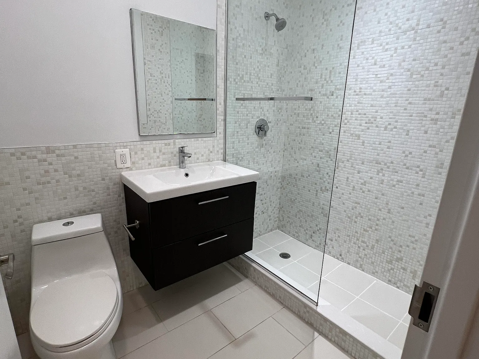 19 East 16th Street — Photo 4