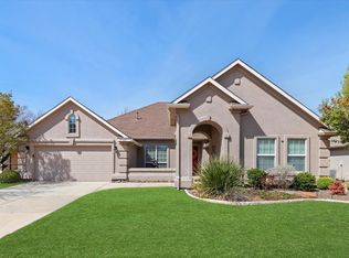 9708 Grandview Dr, Denton, TX 76207