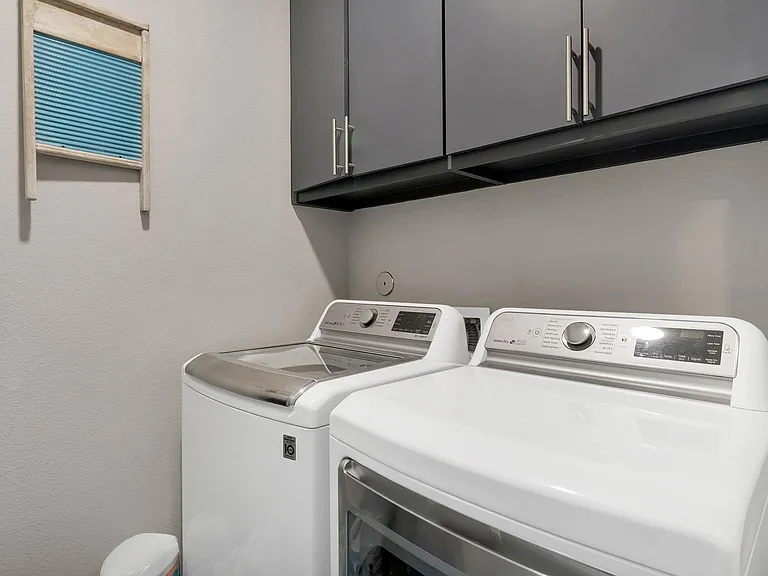607 Bayou St — Photo 15