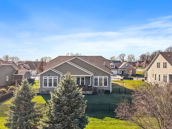3rd image of 18028 Rolling Rock Dr