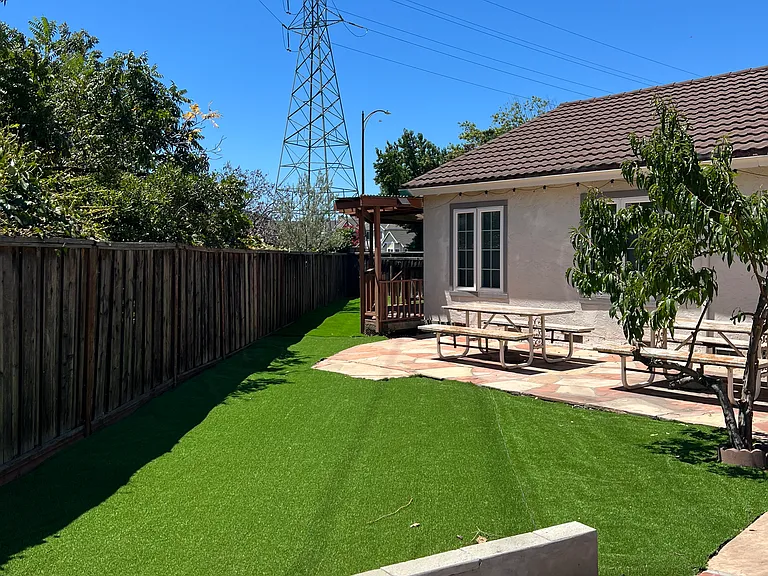 2120 Doxey Dr — Photo 14