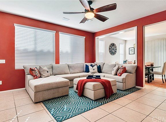 4th image of 32585 Wildflower Dr