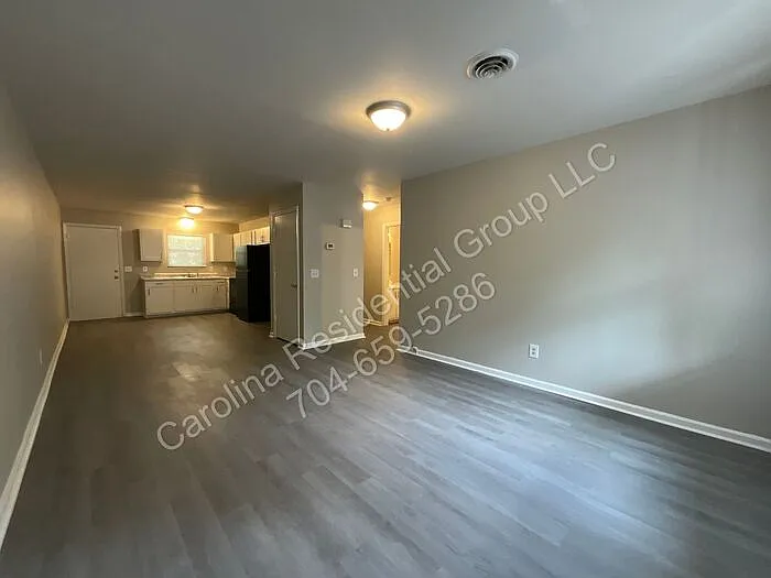 201 Arthur Dr #K — Photo 3
