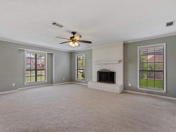 4th image of 6102 Yorkhill Dr