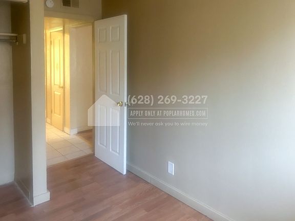 5th image of 9412 Tennyson Ave #E