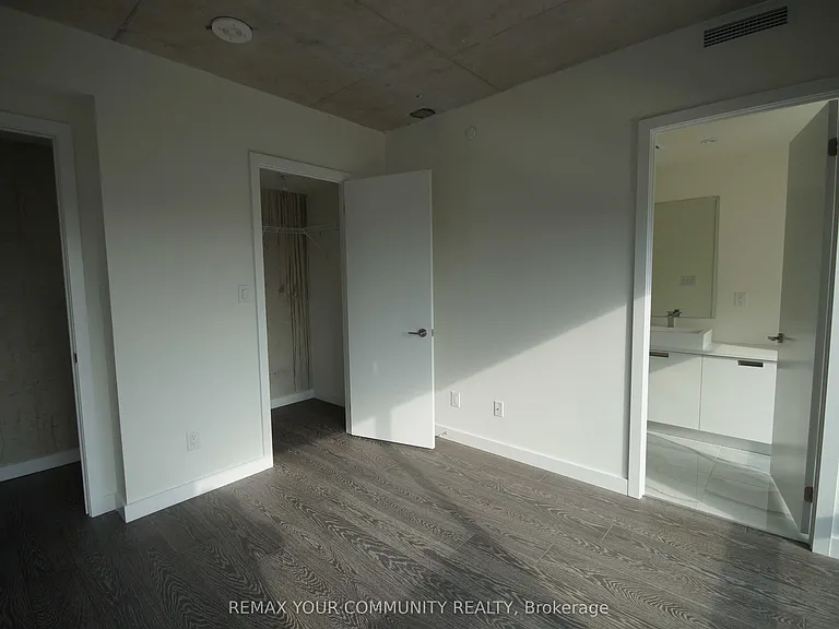 246 Logan Ave #723 — Photo 10